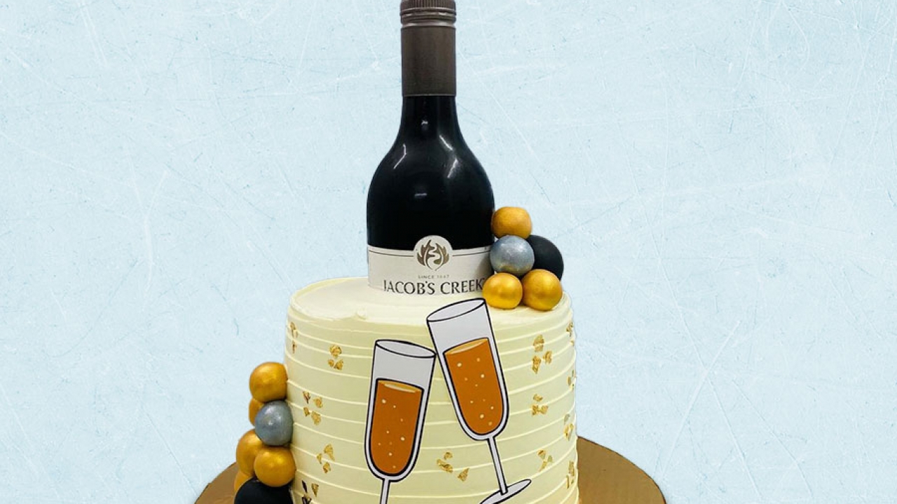 Best Designer Cakes Delivery in Dwarka Delhi By Cake Plaza