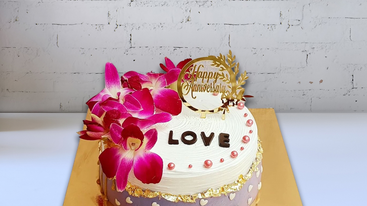 Eggless Designer Cakes in Gurgaon