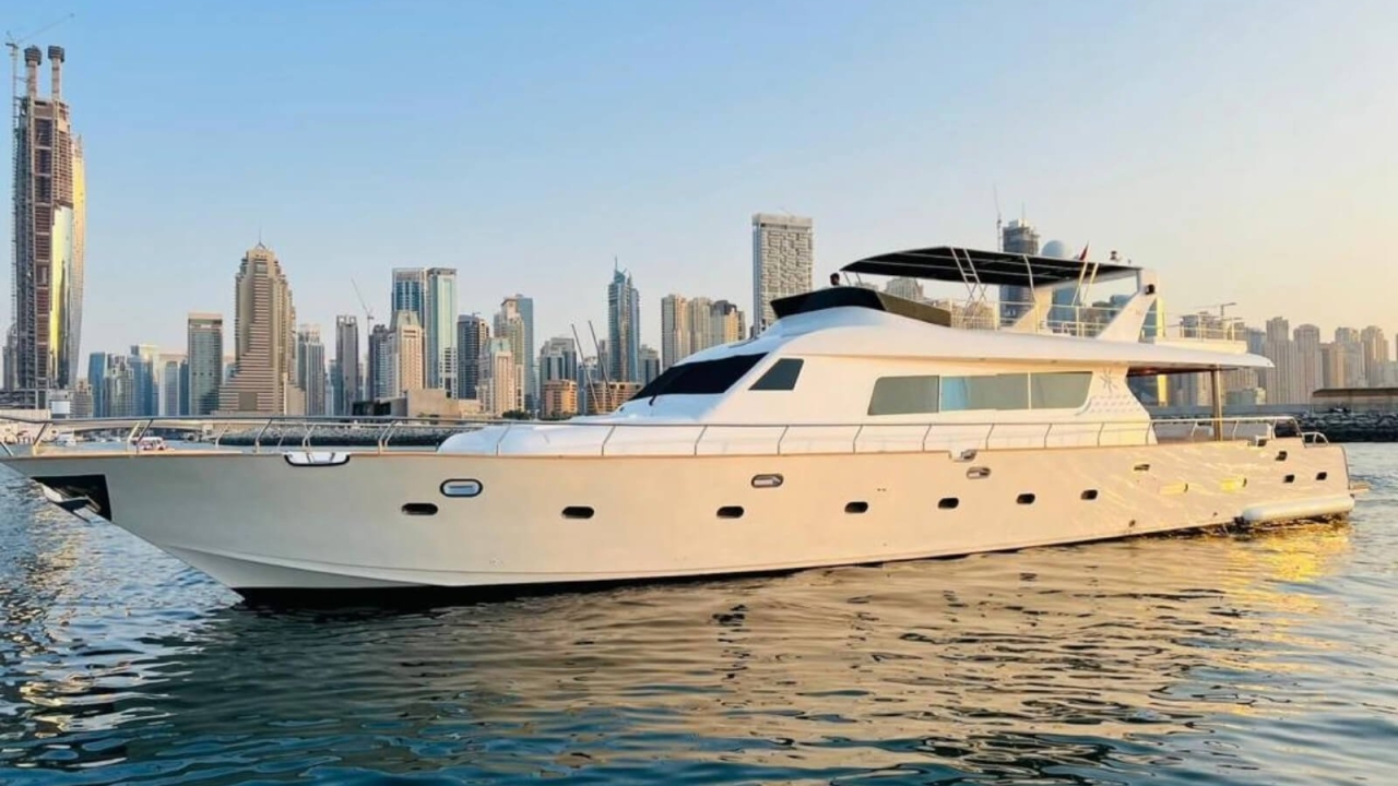 10 Easy Steps to 80 ft Yacht Rental in Dubai